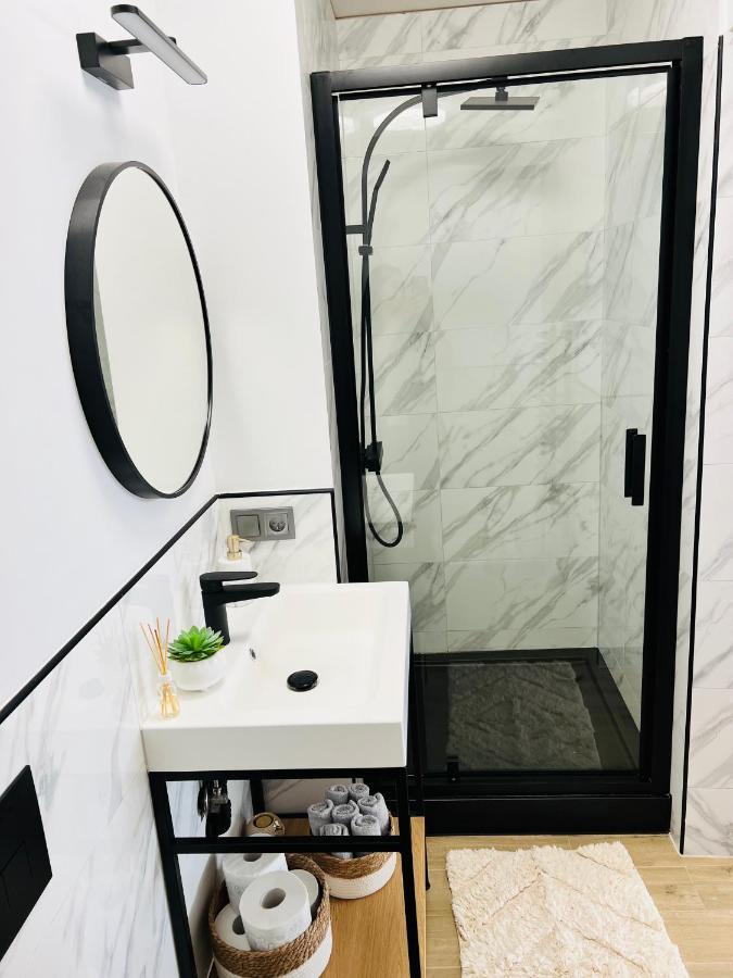 ノヴィ・タルクApartament Kolejowa 7アパートメント エクステリア 写真